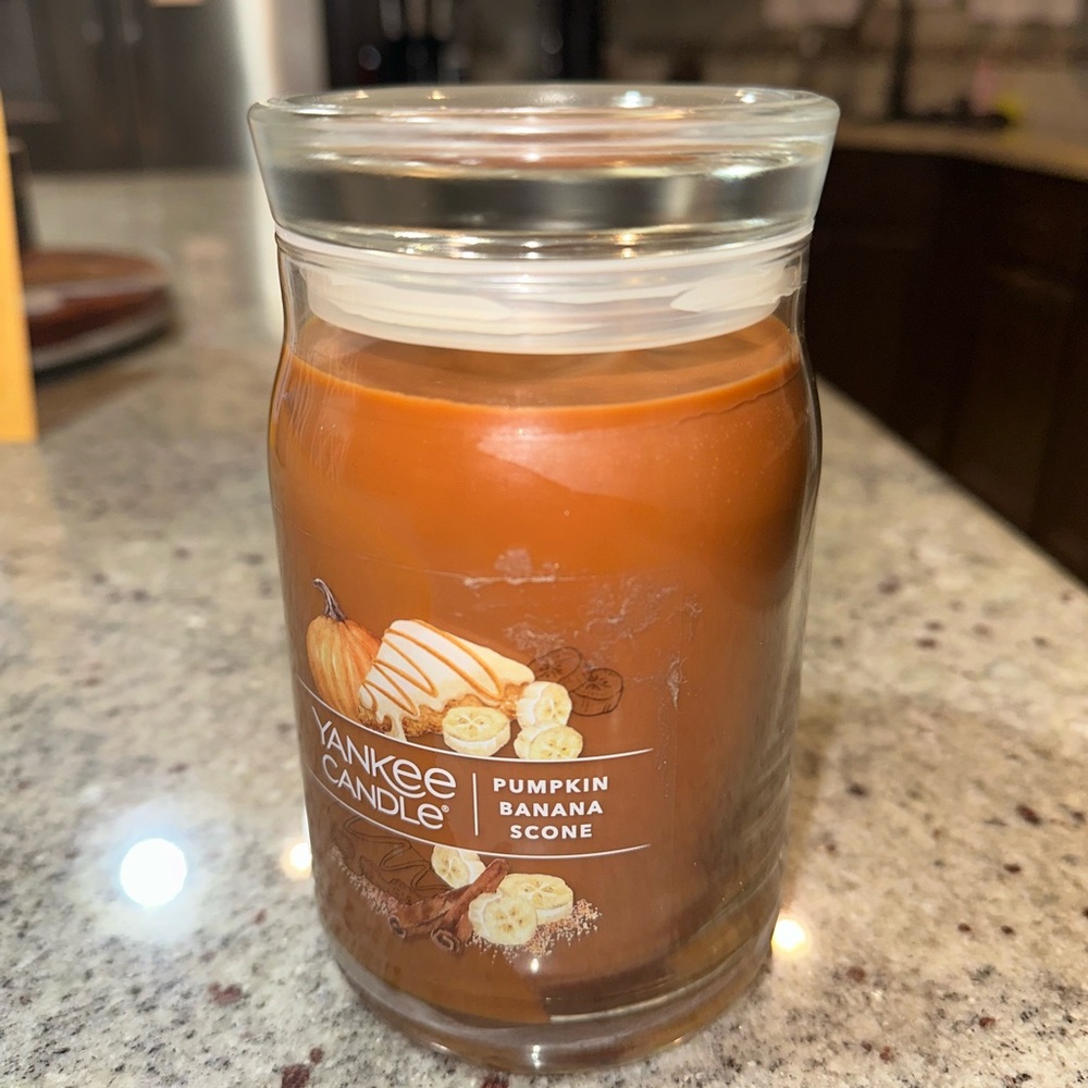yankeecandle pumpkik banana scone